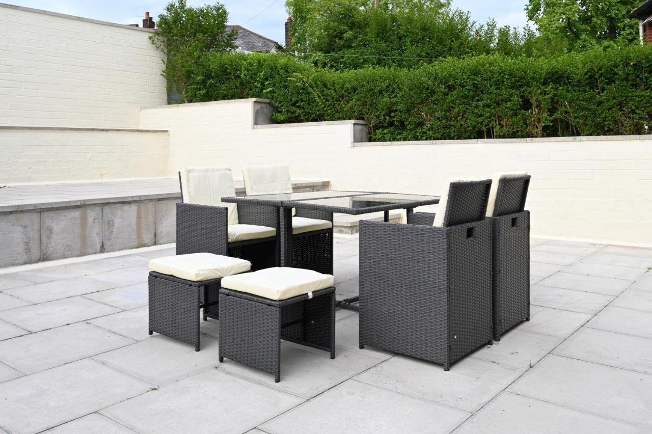 Вилла Sleek And Stylish 3 Bed In Bolton - Garden - Parking Экстерьер фото